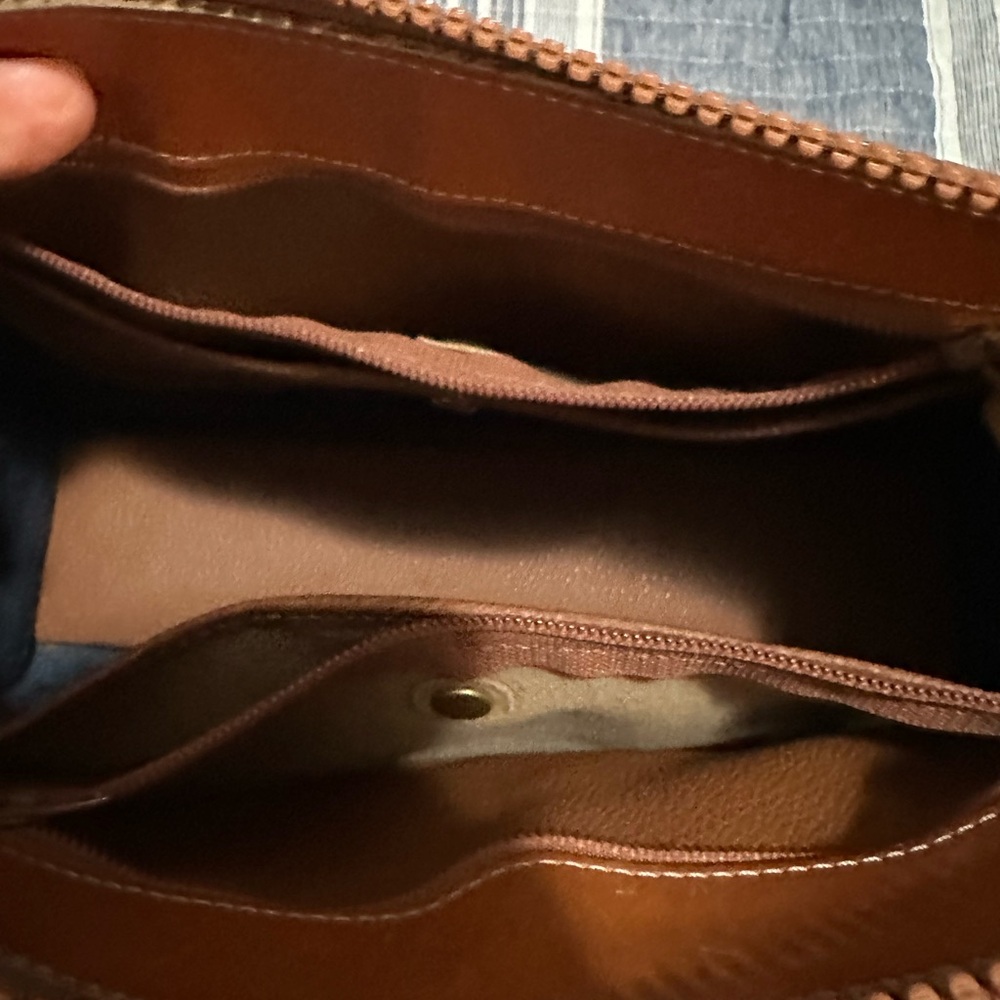 Blue and Tan Leather Crossbody Bag - Picture 3 of 10